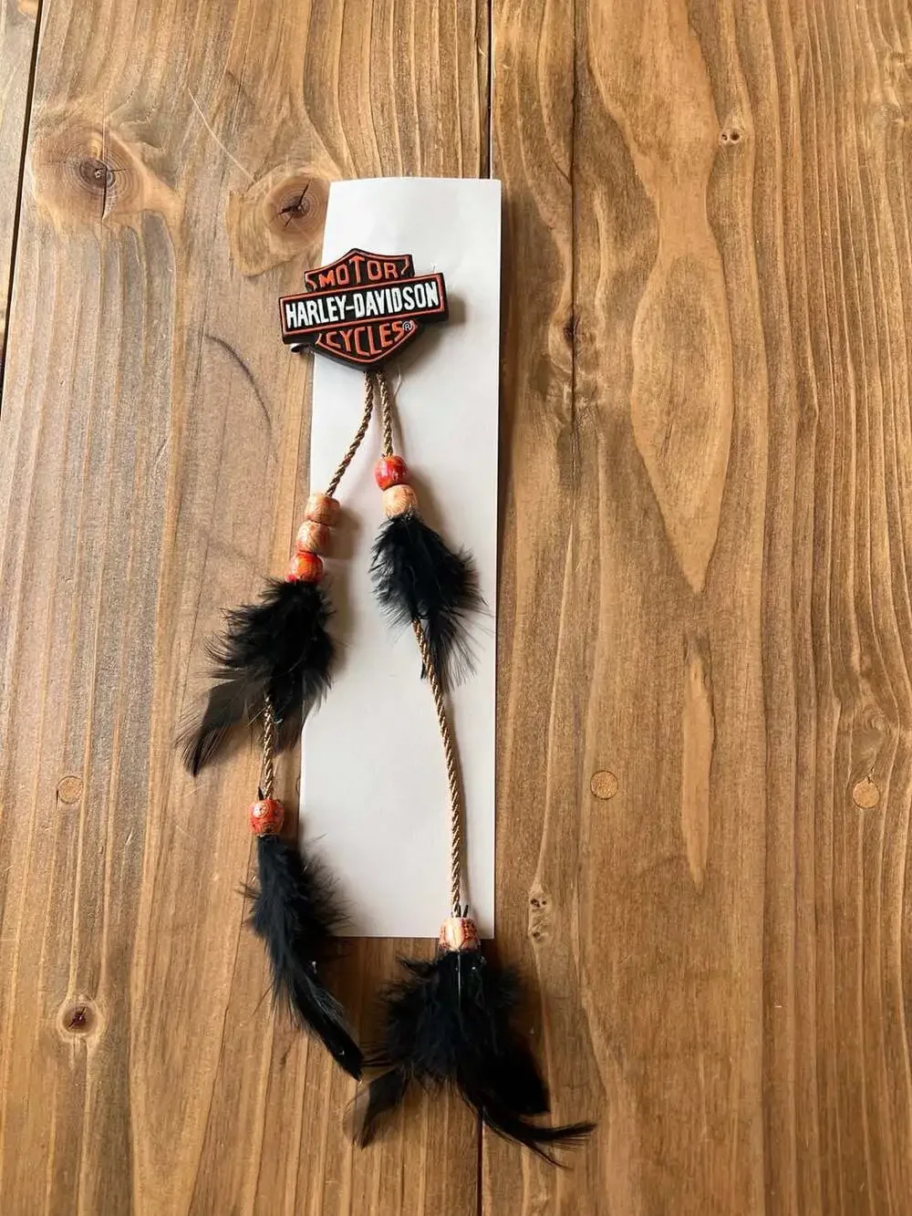 NEW Vintage Harley-Davidson Logo Feather and Bead Topper Clip Keychain Accessory